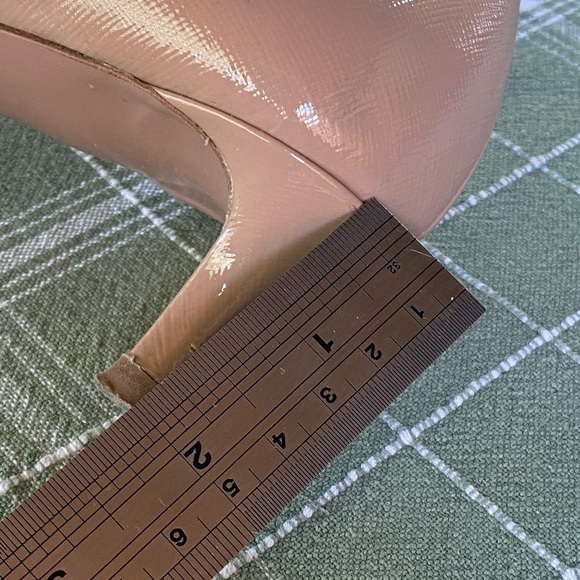 Authentic PRADA nude beige mid heel patent pointed toe heels with COA - Picture 7 of 13